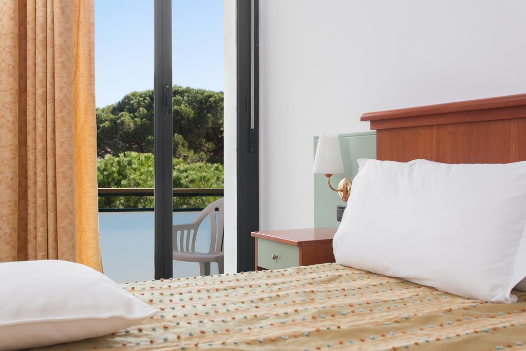 Hotel Zeus Cesenatico Phòng bức ảnh