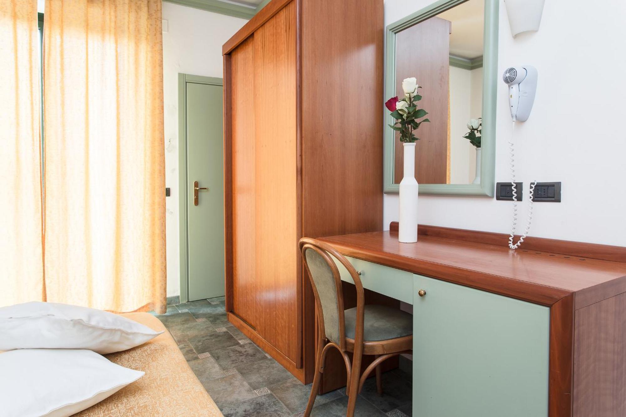 Hotel Zeus Cesenatico Ngoại thất bức ảnh